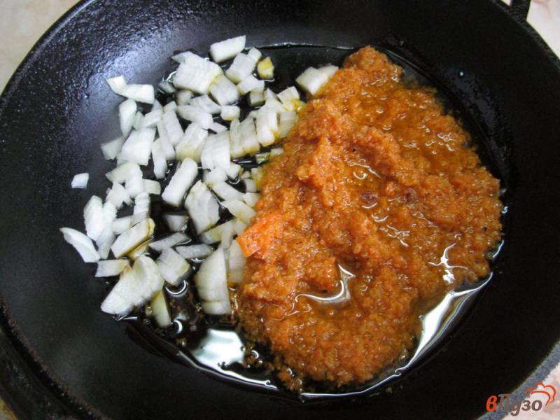 Фото приготовление рецепта: Постный борщ с брокколи и фасолью шаг №3