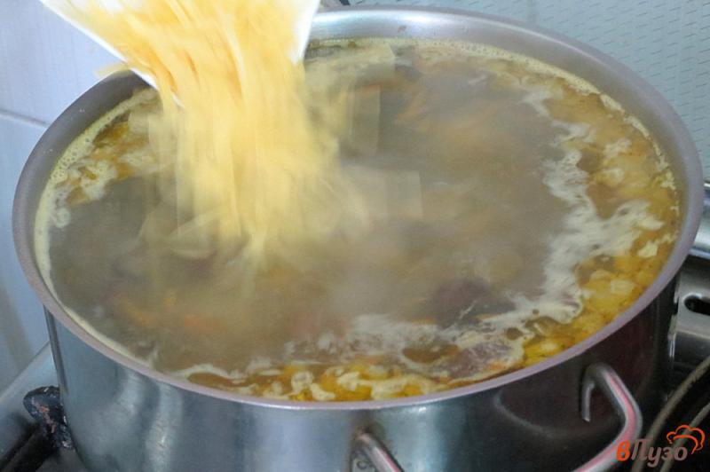 Фото приготовление рецепта: Суп постный с грибами и лапшой шаг №9