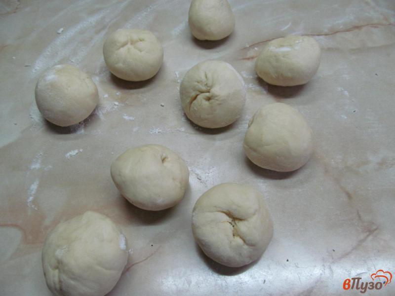 Фото приготовление рецепта: Пирожки с начинкой из вареной курицы и яйцом шаг №1