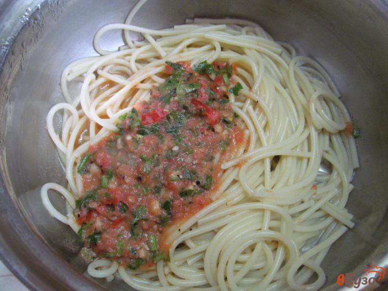 Фото приготовление рецепта: Паста с кабачком и соусом из помидора шаг №3