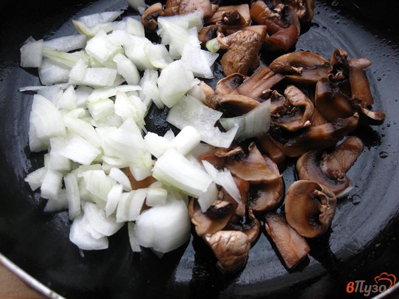 Фото приготовление рецепта: Лазанья с грибами шаг №4