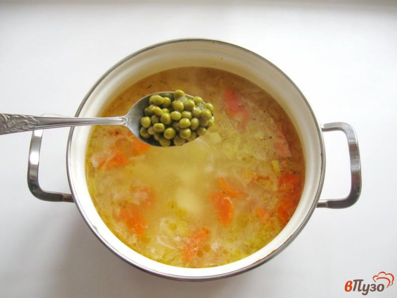 Фото приготовление рецепта: Овощной суп с колбасой шаг №5
