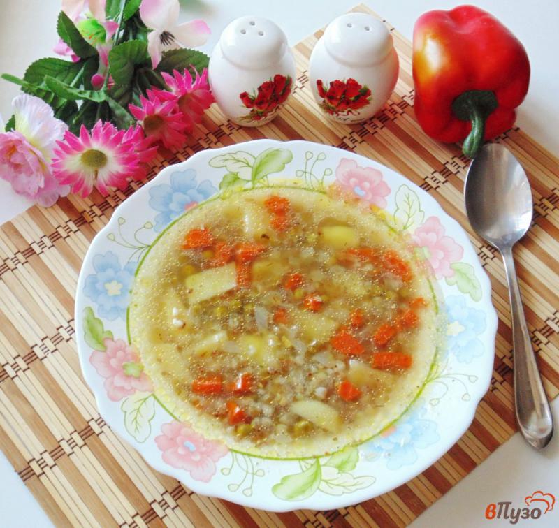 Фото приготовление рецепта: Гречневый суп с зеленым горошком шаг №7