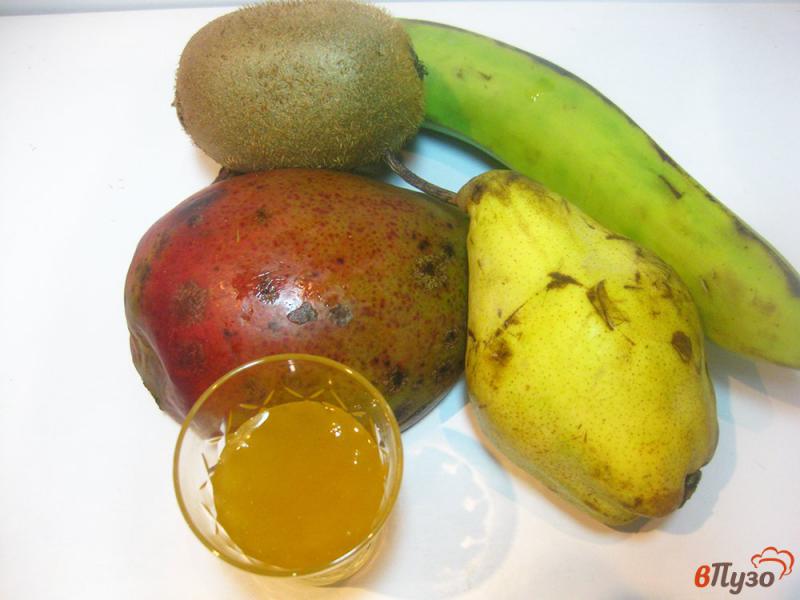 Фото приготовление рецепта: Салат фруктовый с манго и киви шаг №1