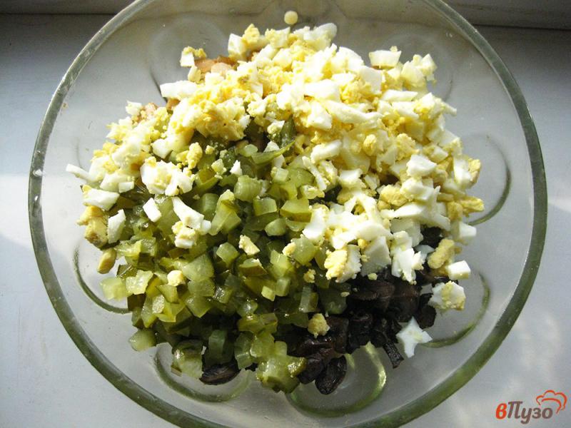 Фото приготовление рецепта: Салат с кускусом и курицей шаг №7