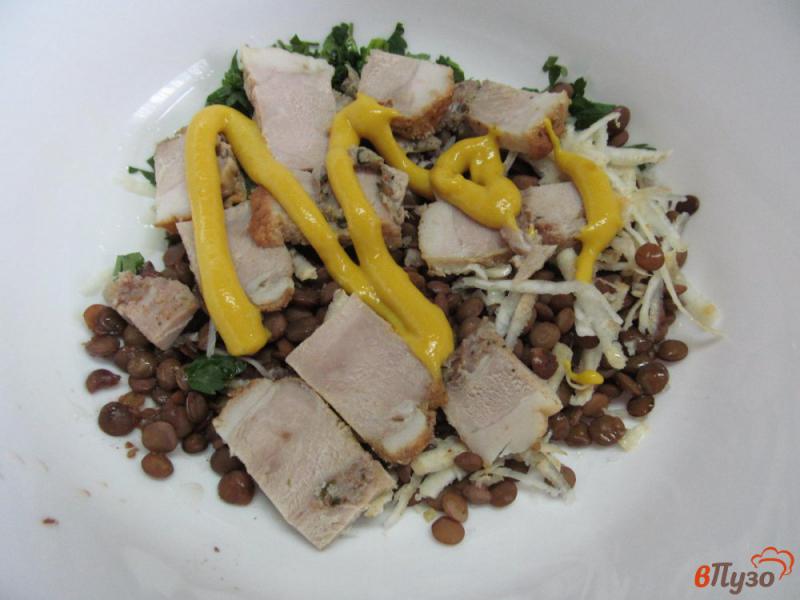 Фото приготовление рецепта: Мясной салат с чечевицей в горчичном соусе шаг №3