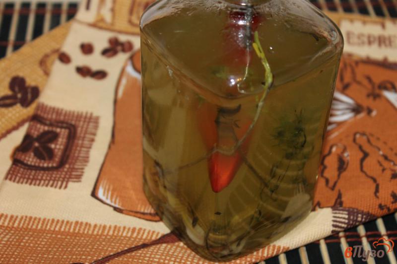 Фото приготовление рецепта: Ароматное масло с перцем чили и имбирем шаг №3