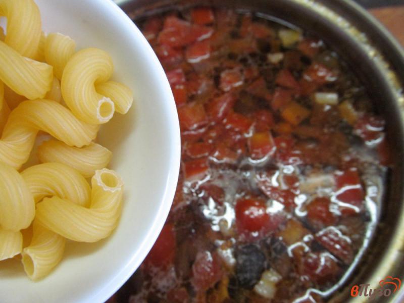Фото приготовление рецепта: Гороховый суп с макаронами шаг №3
