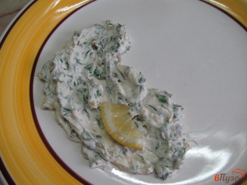 Фото приготовление рецепта: Салат из скумбрии горячего копчения шаг №5