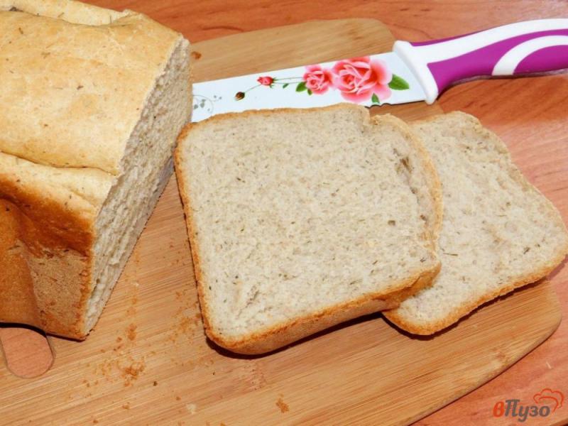 Фото приготовление рецепта: Хлеб с чесноком и укропом шаг №5