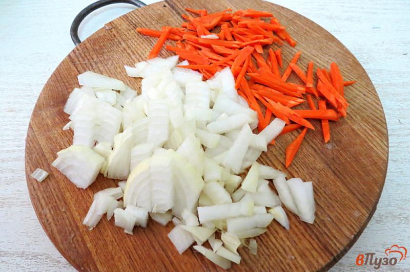 Фото приготовление рецепта: Суп из кабачков с молоком шаг №2