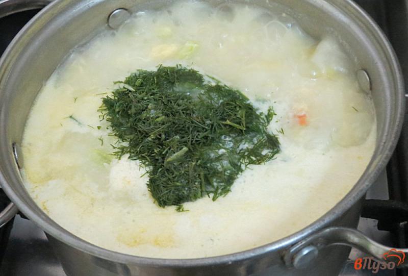 Фото приготовление рецепта: Суп из кабачков с молоком шаг №9