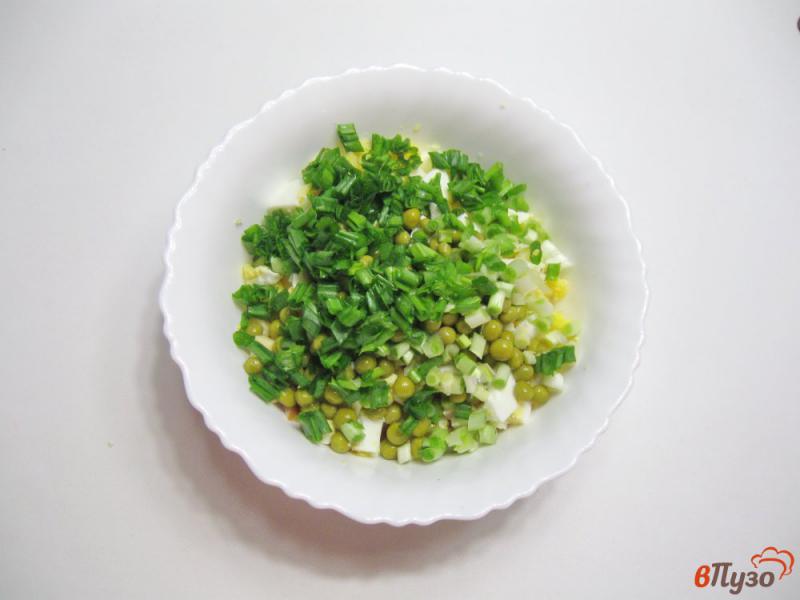 Фото приготовление рецепта: Салат из ветчины с помидором шаг №6