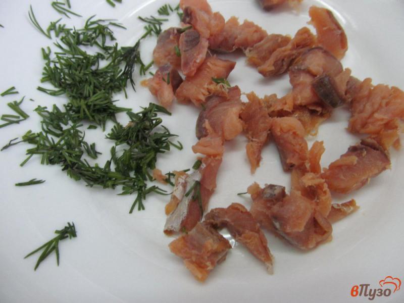 Фото приготовление рецепта: Салат «нежный» с красной рыбой шаг №1
