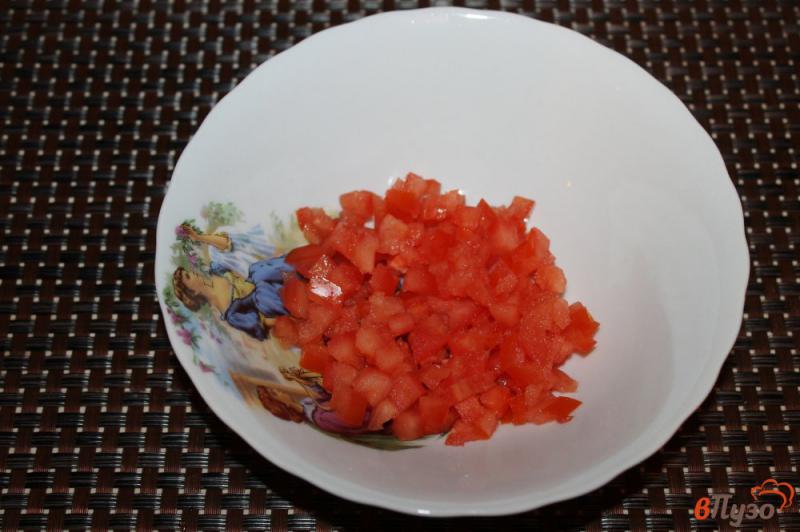 Фото приготовление рецепта: Утиная грудка с травами и острой томатной сальсой шаг №5