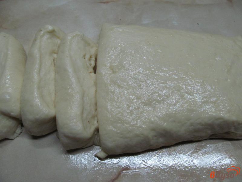 Фото приготовление рецепта: Белый хлеб «подсолнух» шаг №7