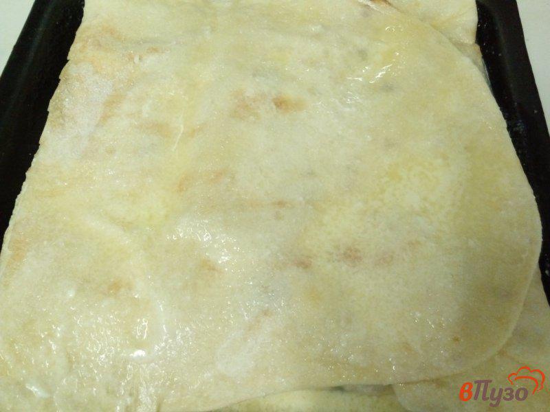 Фото приготовление рецепта: Пирог из лаваша с яблоками и сухофруктами шаг №5