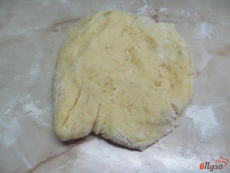 Фото приготовление рецепта: Закуска из сыра шаг №4