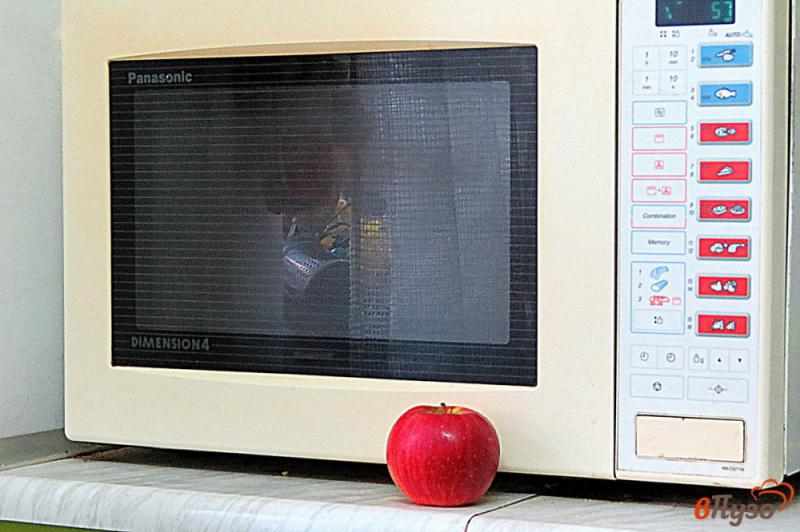 Фото приготовление рецепта: Варенье из яблок в микроволновке шаг №6