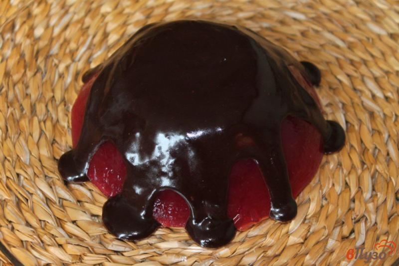 Фото приготовление рецепта: Малиновое желе с шоколадом шаг №9