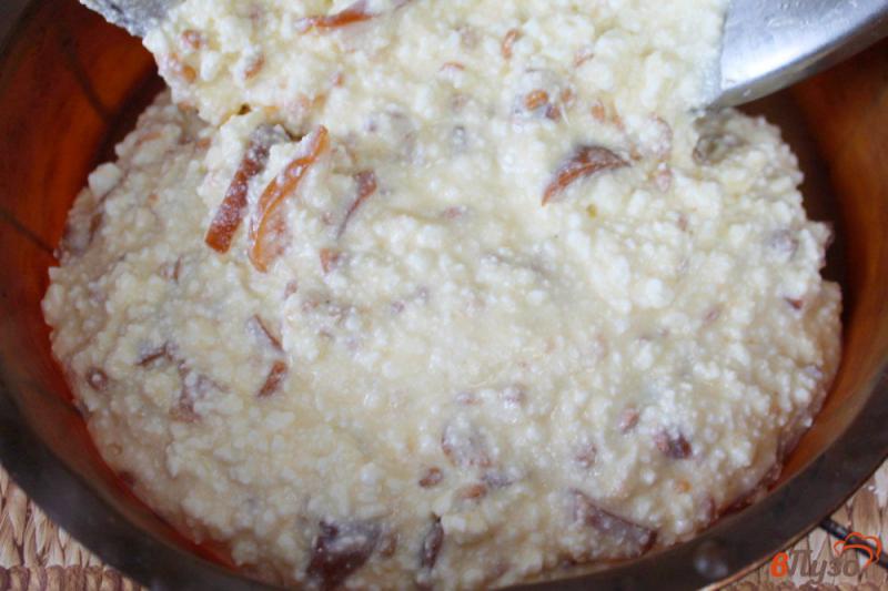 Фото приготовление рецепта: Творожная запеканка со сладкой грушей и пророщенной пшеницей шаг №6