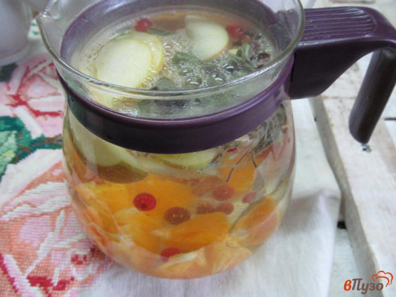 Фото приготовление рецепта: Чай с шалфеем и мандарином шаг №4