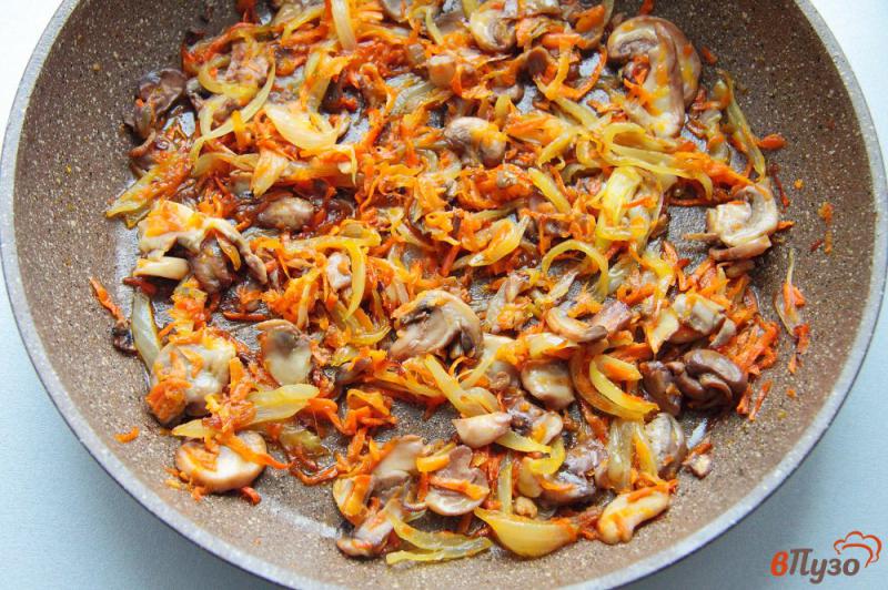 Фото приготовление рецепта: Котлеты из гречки с грибами шаг №2