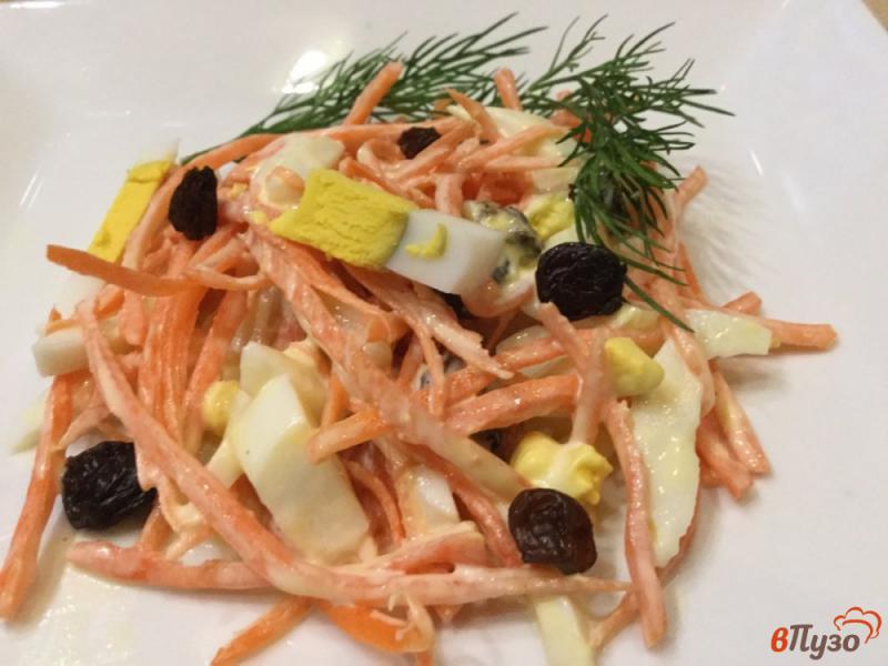 Фото приготовление рецепта: Морковный салат с яйцами и чесноком шаг №5