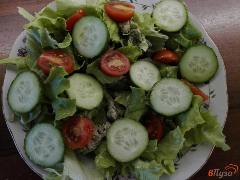 Фото приготовление рецепта: Весенний салат с куриной печенью шаг №6