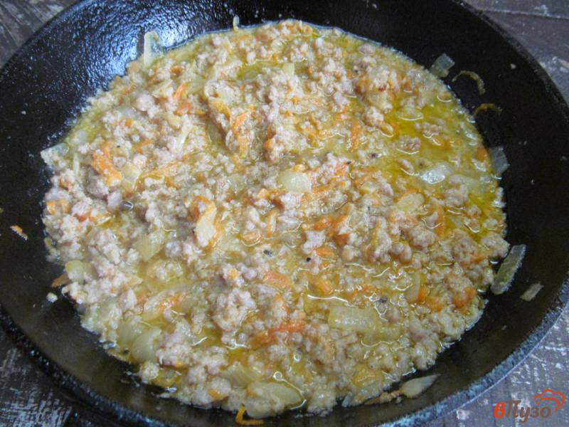Фото приготовление рецепта: Пирожки с мясной начинкой в лаваше шаг №3