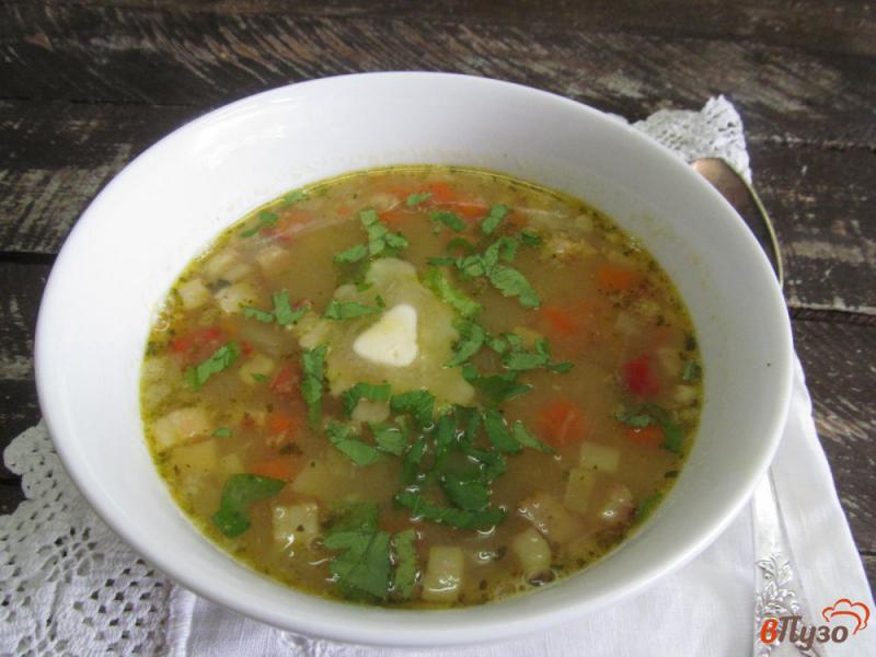 Фото приготовление рецепта: Гороховый суп на копченом беконе шаг №8