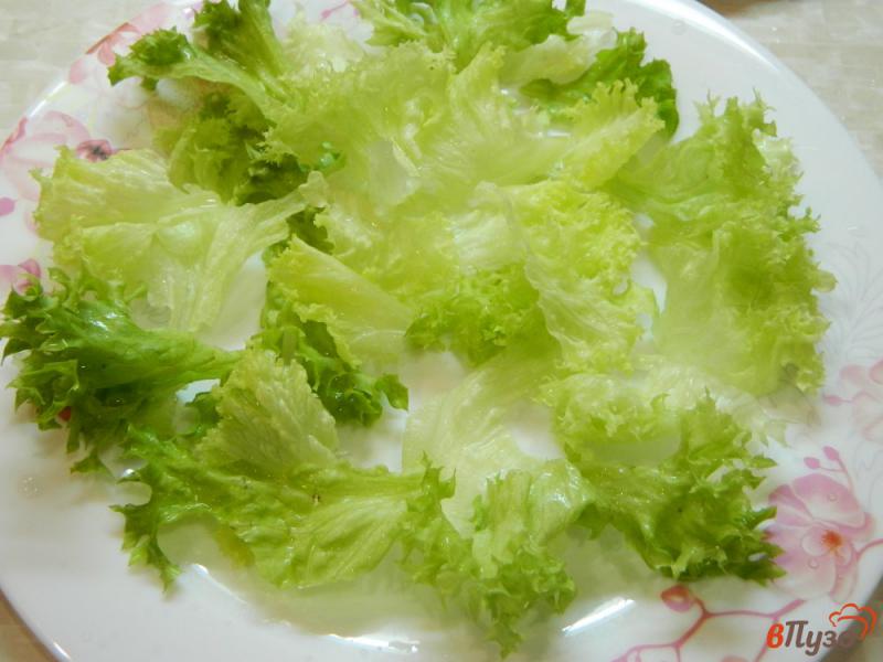 Фото приготовление рецепта: Микс- салат с  моцареллой шаг №4