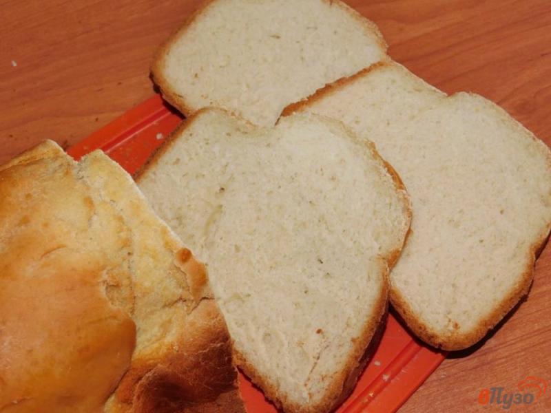 Фото приготовление рецепта: Домашний хлеб с манкой и яйцом шаг №4