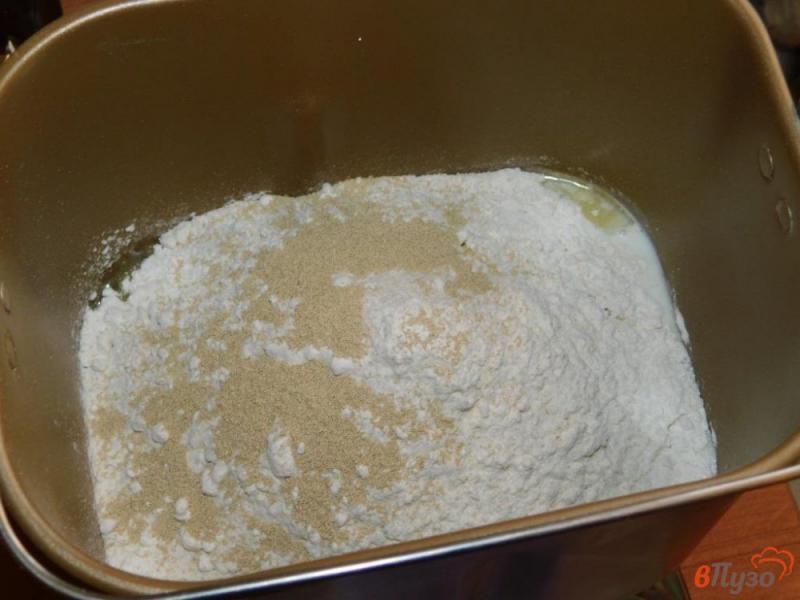 Фото приготовление рецепта: Домашний хлеб с манкой и яйцом шаг №3