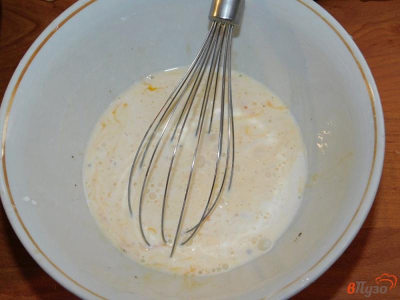 Фото приготовление рецепта: Картофель с грибами и свининой, запеченный в сливках шаг №4