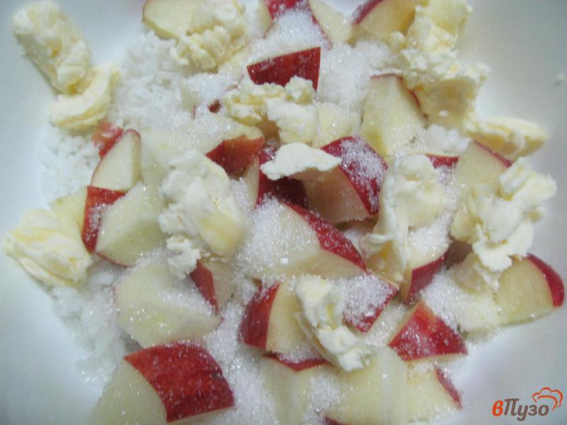 Фото приготовление рецепта: Запеченные яблоки с рисом шаг №4