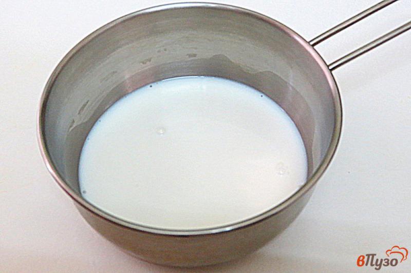 Фото приготовление рецепта: Соус молочно-сырный шаг №3