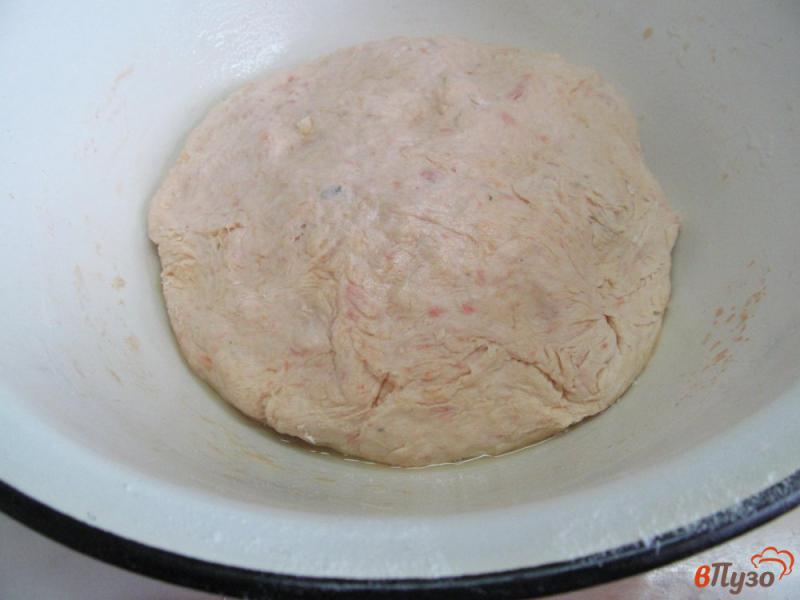 Фото приготовление рецепта: Томатный хлеб шаг №6