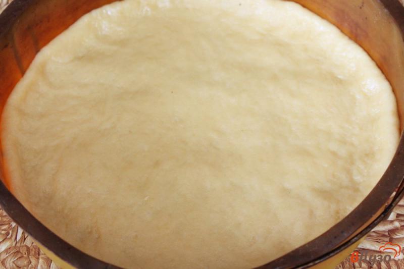 Фото приготовление рецепта: Тертый пирог с повидлом из груш и яблок шаг №5