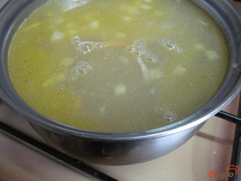 Фото приготовление рецепта: Суп с редькой и пшеном шаг №5