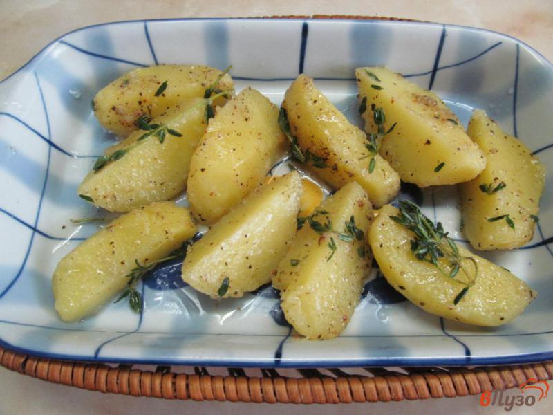 Фото приготовление рецепта: Запеченный картофель с фрикадельками шаг №2