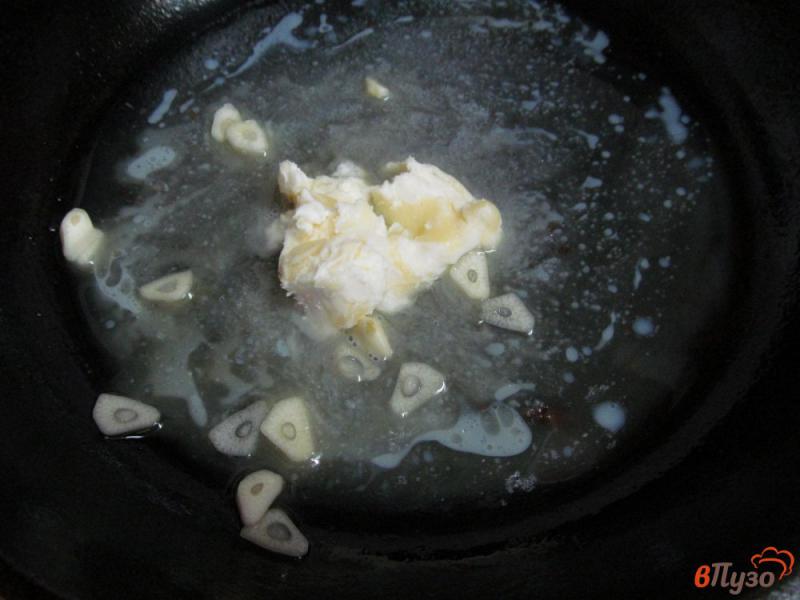 Фото приготовление рецепта: Запеченный картофель с фрикадельками шаг №6