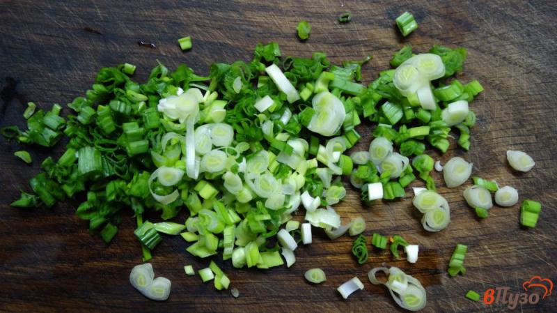 Фото приготовление рецепта: Салат из шампиньонов с огурцом шаг №3