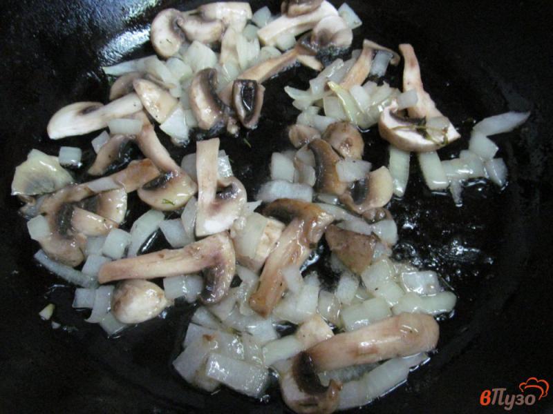 Фото приготовление рецепта: Фрикадельки с картофелем в горшочках шаг №1