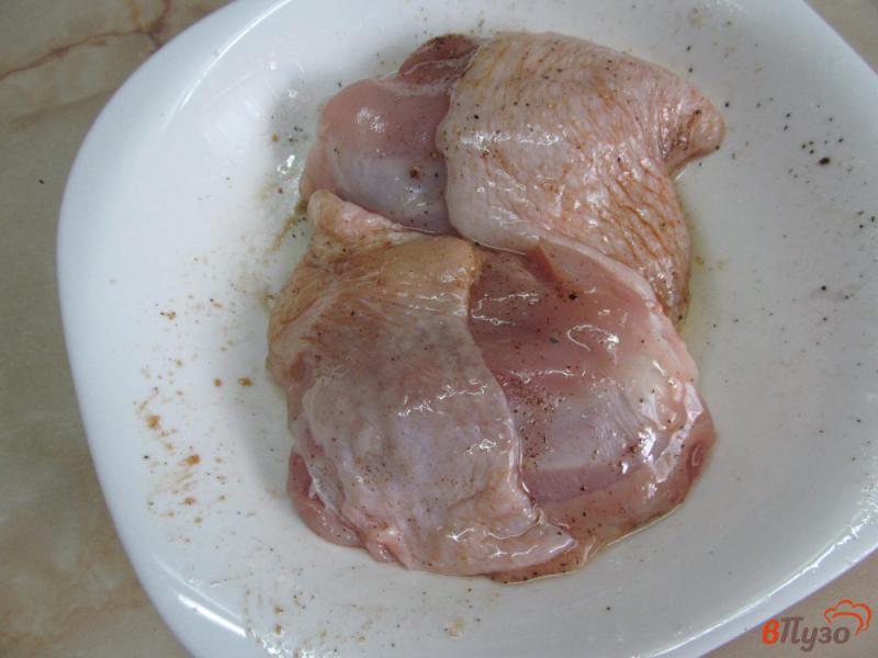 Фото приготовление рецепта: Курица с рисом в духовке шаг №1