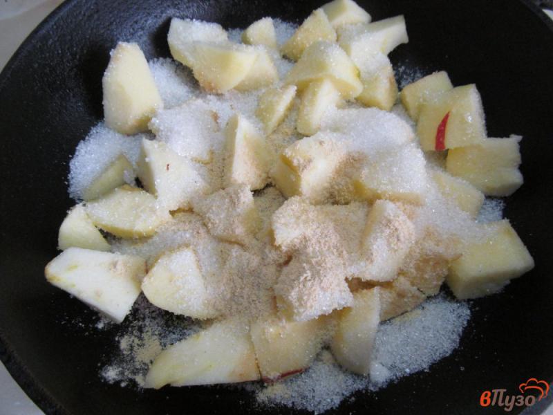 Фото приготовление рецепта: Пюре из вареных яблок со взбитыми сливками шаг №1