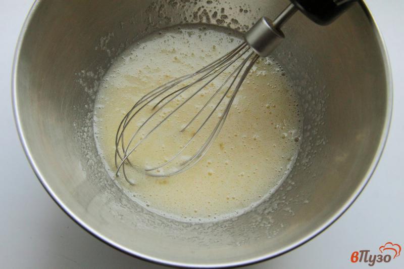 Фото приготовление рецепта: Пирог-перевертыш с киви шаг №1