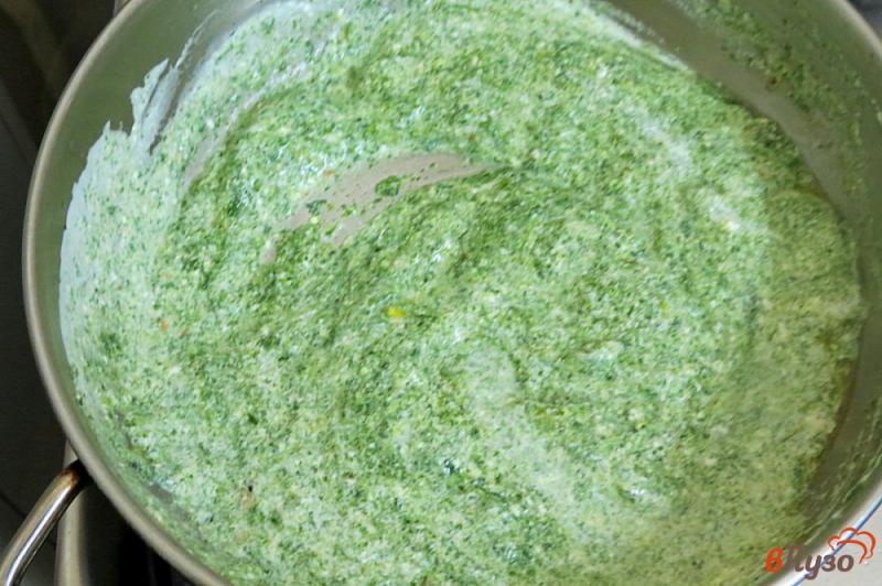 Фото приготовление рецепта: Макароны со шпинатом и сыром шаг №6