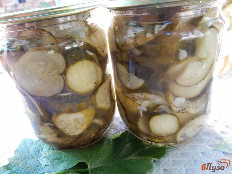 Фото приготовление рецепта: Салат из огурцов с чесноком на зиму шаг №15