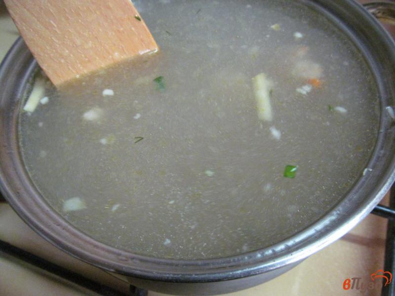 Фото приготовление рецепта: Овощной суп с мясным фаршем и шпинатом шаг №3